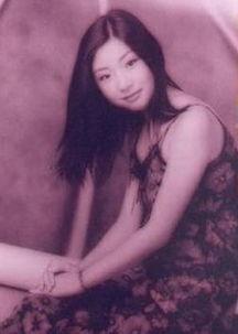 蒋静个人资料,才华横溢的文艺才女，多才多艺的人生篇章