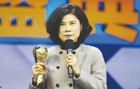 董明珠背景,从销售员到格力掌门人，传奇女性的商业征程