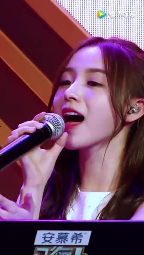 明星翻唱歌曲,明星翻唱经典，演绎音乐新篇章