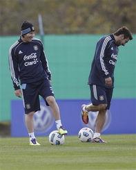 梅西  搞笑 头球